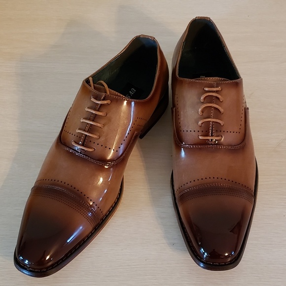 UV Signature Other - UV Signature Patent Dress Shoes size 9